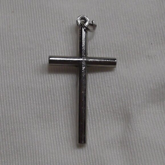 Silver Tone Crucifix Cross Pendant - Picture 2 of 2